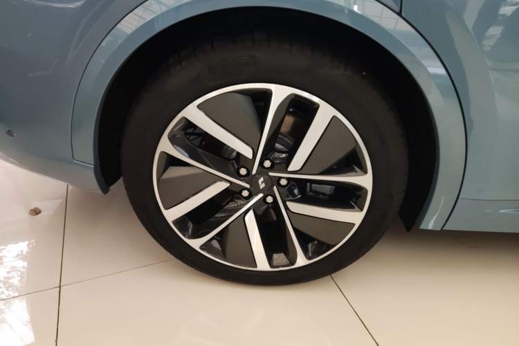 Used Li Auto L9 2022 Max model