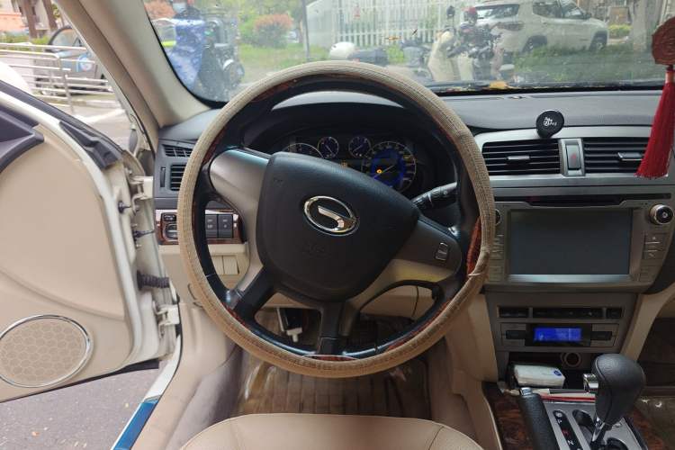 Used GAC Trumpchi GA5 2011 2.0L Automatic Elite Edition Steering Wheel