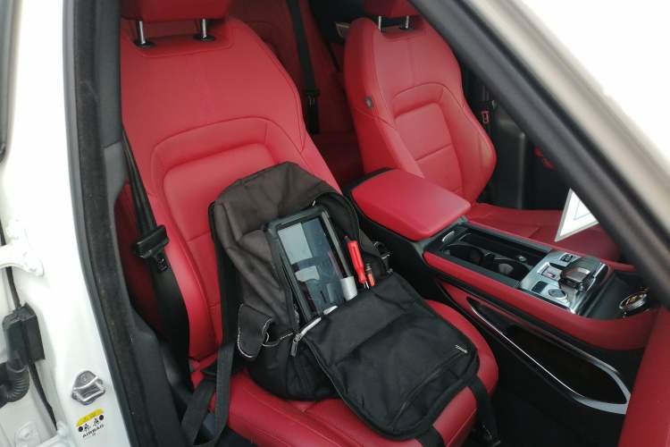 Used Jaguar F-PACE 2024 P250 R-Dynamic SE
