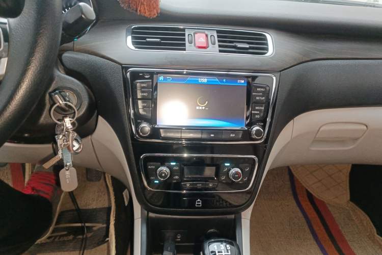 Used JAC Heyue 2016 1.5L Manual Luxury Model China V Standard