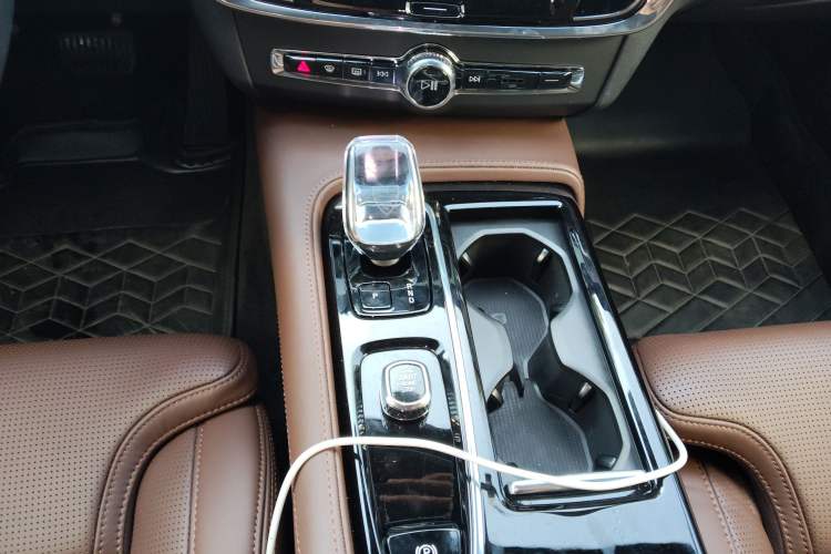 Used Volvo S90 New Energy 2024 Plug-in Hybrid Four-Wheel Drive Long-Range Luxury Smart Edition