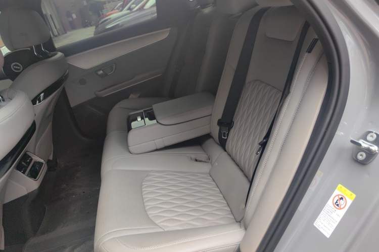 Used BYD Han 2025 DM-i 125KM Prestige Model
