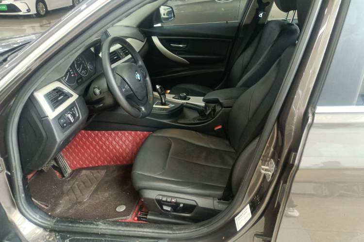 Used BMW 3 Series 2015 320Li Luxury Edition Fashion Model
