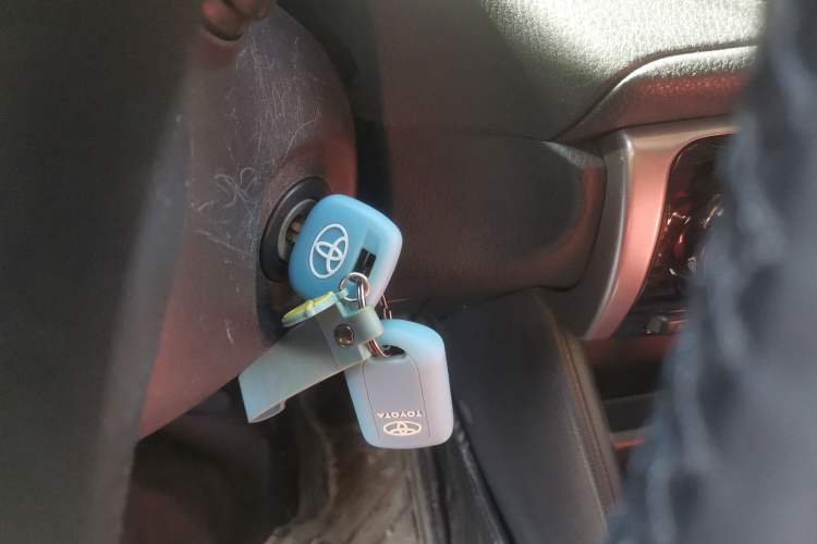 Used Toyota YARiS L Zhi Xiang 2021 1.5L CVT Leading Edition Vehicle Key