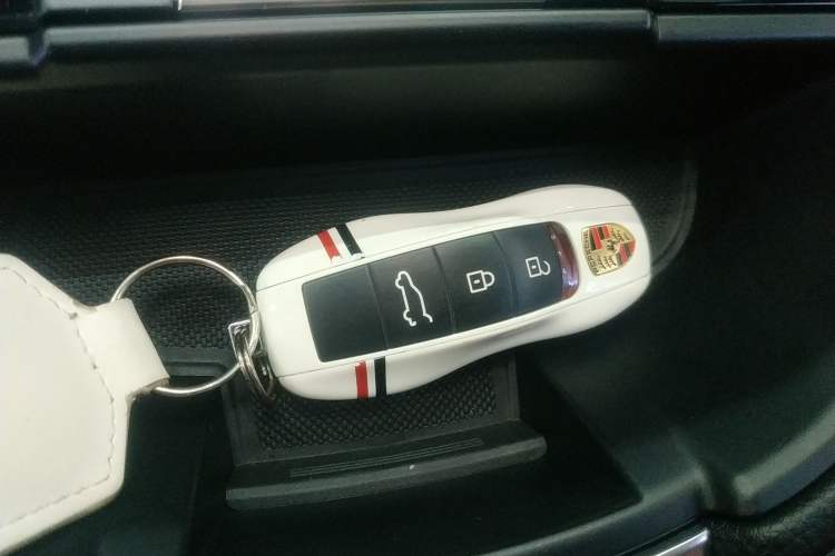 Used Porsche Macan 2024 Macan 2.0T