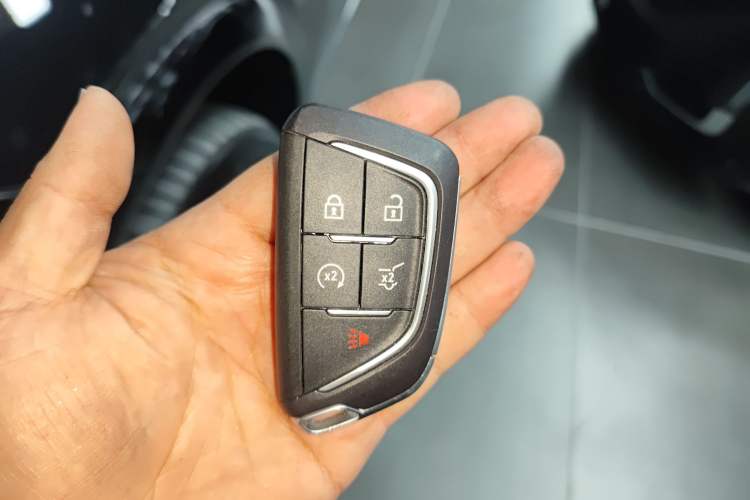 Used Cadillac XT5 2025 2.0T Platinum Edition
