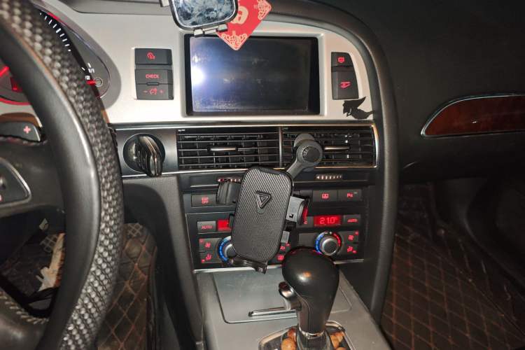 Used Audi A6L 2011 2.0 TFSI Automatic Standard Edition Audio And AC Panel