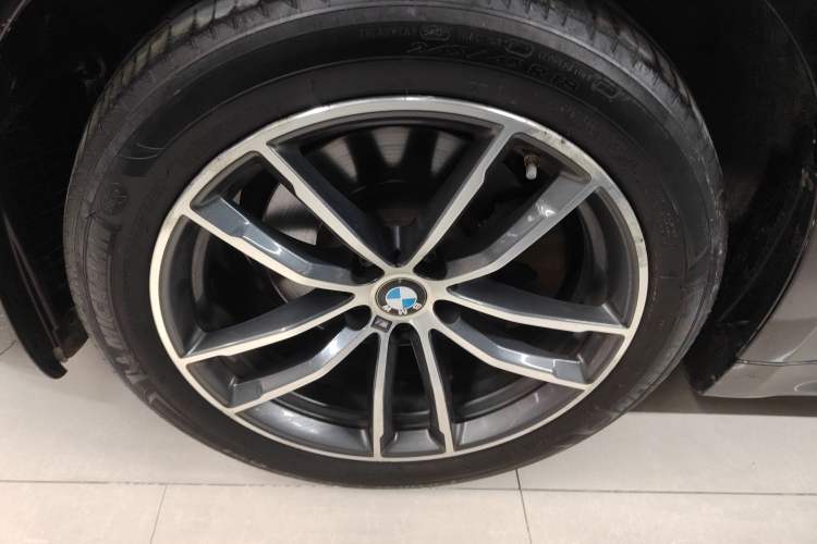 Used BMW 5 Series 2021 525Li M Sport Package Exterior 4