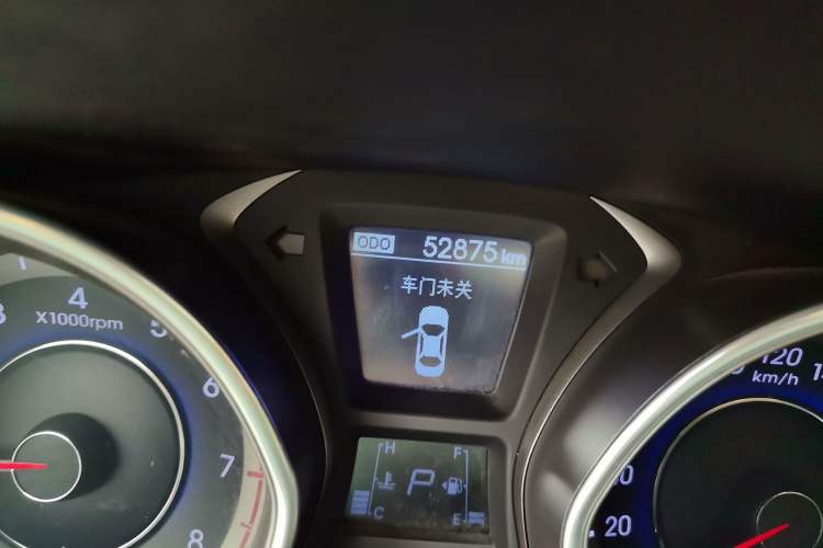 Used Hyundai Elantra (5th Generation / Langdong) 2016 1.6L Automatic Prestige Model
