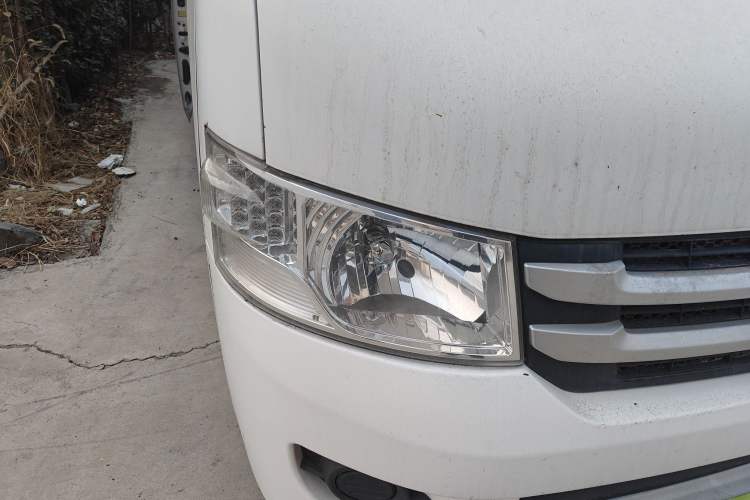 Used Foton Scenic G7 2017 2.0L Long-Wheelbase Commercial Van High-Roof Version 4 Seats 4Q20M
