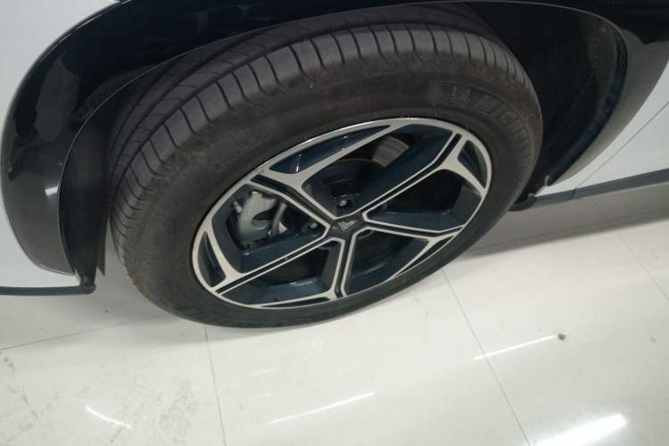 Used NETA L 2024 Extended-Range 220 Flash-Charge Edition