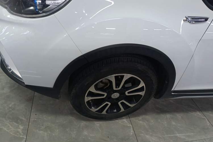 Used Geely Auto Vision X3 2017 1.5L Automatic Elite Model Left Front Wheel Hub