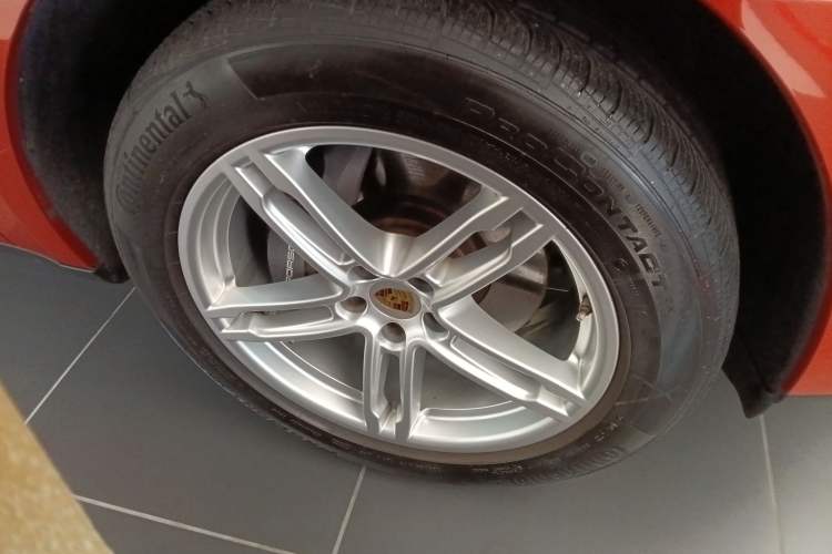 Used Porsche Macan 2022 Macan 2.0T Exterior 4