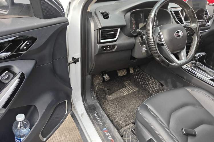 Used FAW Senya R9 2018 1.2T Automatic Luxury Smart Edition