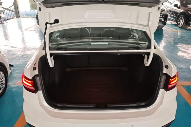 Used Volkswagen Lavida 2024 300TSI DSG Starry Sky Leading Edition Trunk