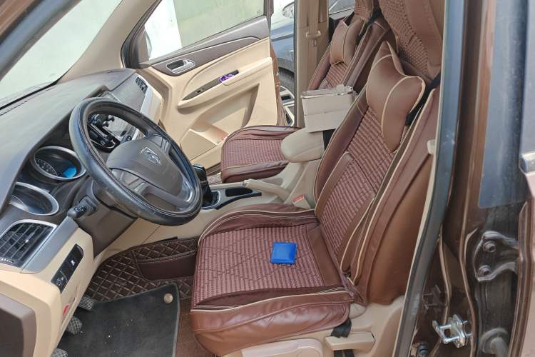 Used Baojun 730 2016 Revised 1.5L Manual Standard Version 7 Seats China V Emission Standard