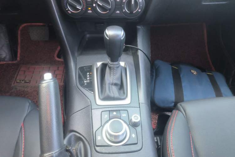 Used Mazda Mazda 3 Axela 2017 Sedan 1.5L Automatic Comfort Model Emission Standard China V
