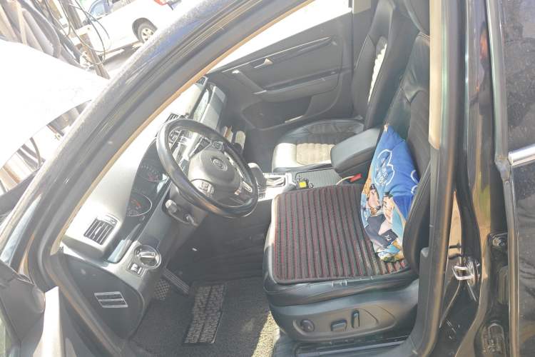 Used Volkswagen Magotan 2015 Facelift 1.8TSI Luxury Model Left Front Seat