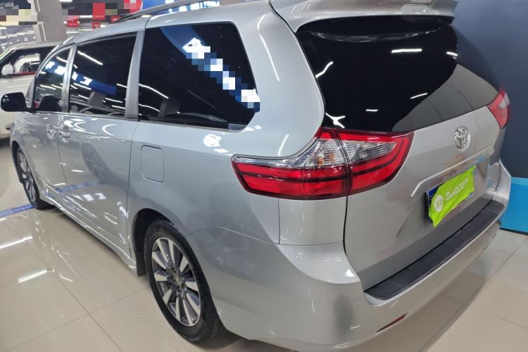 Used Toyota Sienna 2020 3.5L Two-Wheel Drive CE Trim 7-Seater Canadian Version