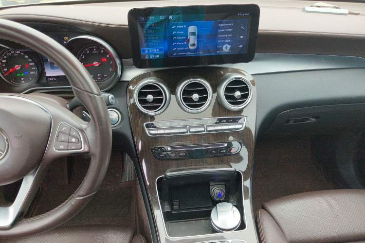 Used Mercedes-Benz GLC 2016 GLC 260 4MATIC Luxury Model