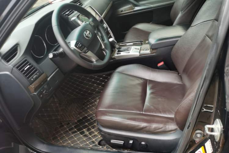 Used Toyota Reiz 2013 2.5V Elite Edition Left Front Seat