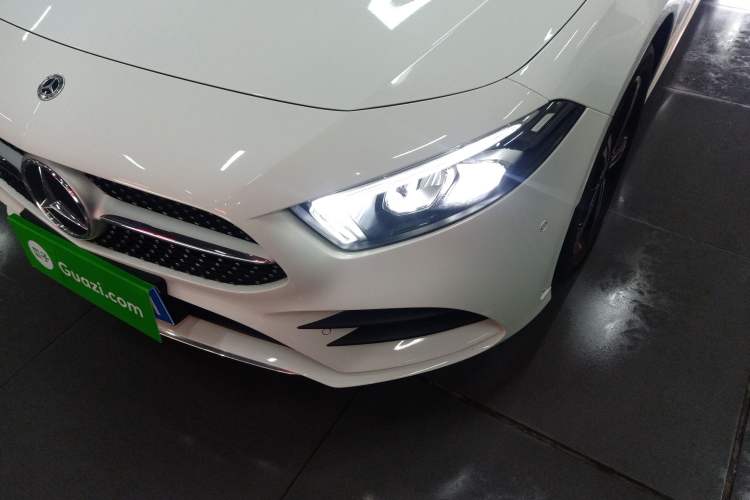 Used Mercedes-Benz A-Class 2022 Revised Version A 200 L Sport Sedan Fashionable Style
