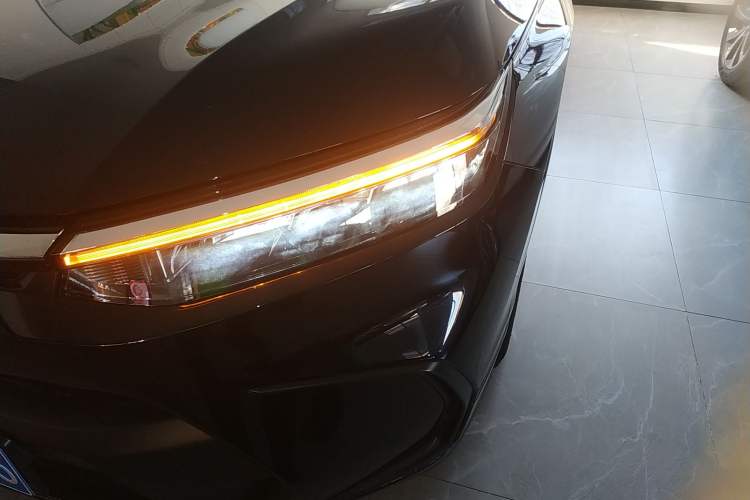 Used Honda Breeze 2023 240TURBO Two-Wheel-Drive Luxury Edition 5 Seats
