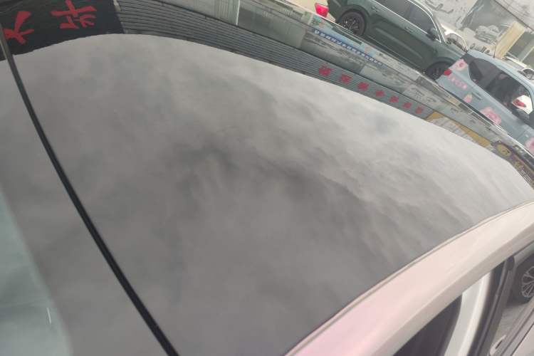 Used MG 4 EV 2022 425 km Luxury Edition
