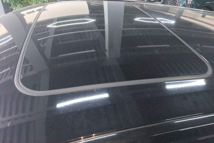 Used Toyota C-HR 2018 2.0L Luxury Sunroof Version China VI Standard
