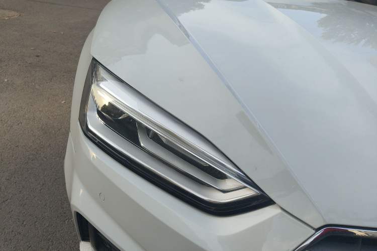 Used Audi A5 2017 Cabriolet 40 TFSI Fashion Model Right Front Headlight