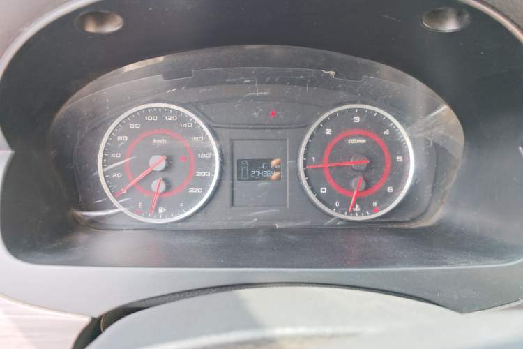 Used SAIC MAXUS G10 2018 PLUS 1.9T Manual Elite Edition Diesel
