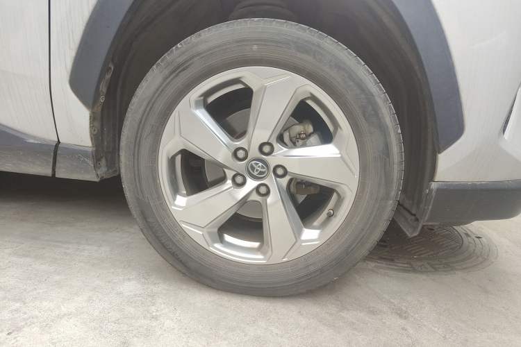 Used Toyota RAV4 2020 2.0L CVT Two-Wheel Drive Fashion PLUS Edition