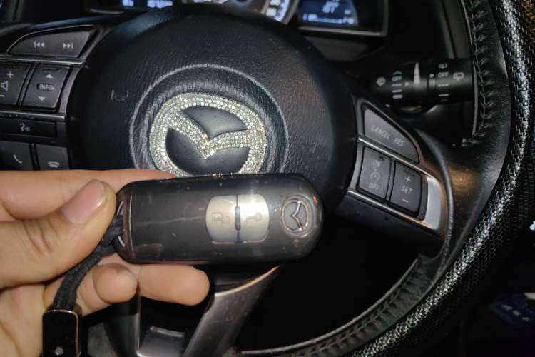 Used Mazda CX-4 2016 2.0L Automatic 2WD Blue Sky Luxury Edition