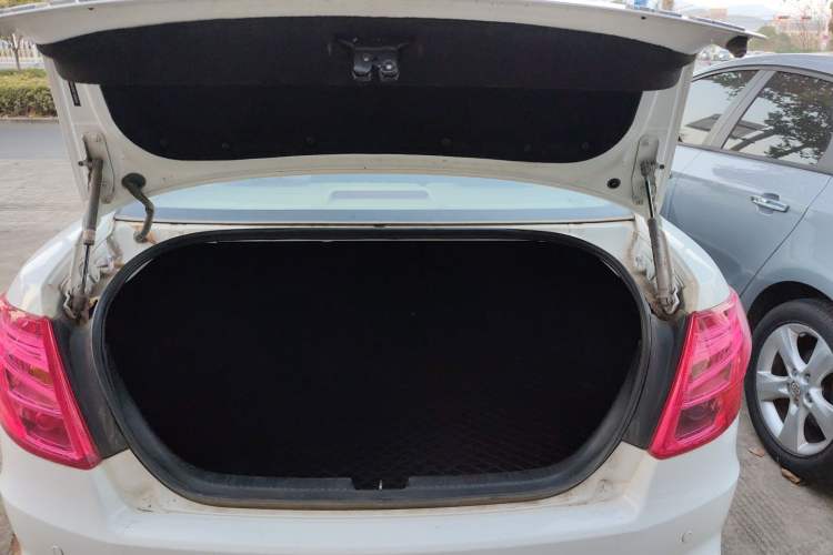 Used Bestune B50 2013 1.6L manual luxury version