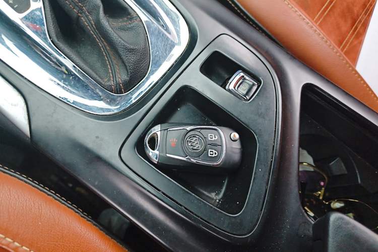 Used Buick Regal 2015 1.6T Elite Tech Model Vehicle Key