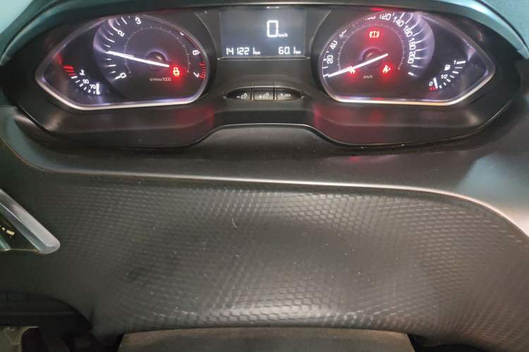 Used Peugeot 2008 2014 1.6L Manual Fashion Edition Instrument Cluster