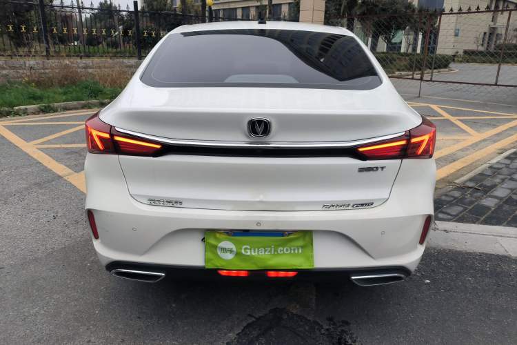 Used Changan Eado 2021 PLUS Blue Whale NE 1.4T GDI DCT Prestige Model
