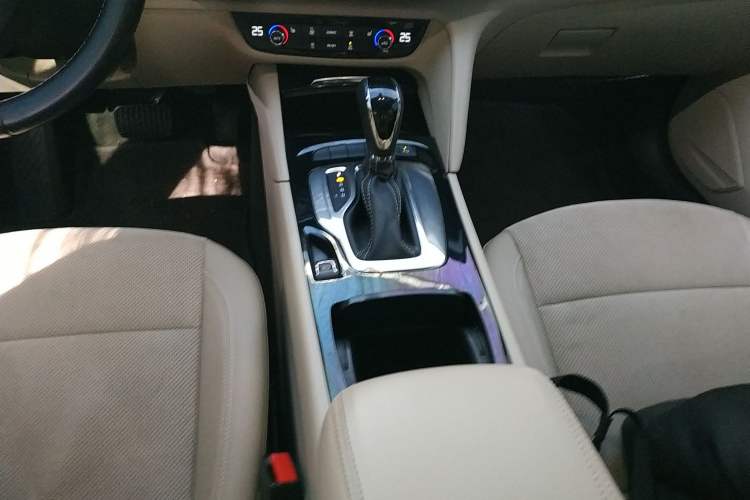 Used Buick Regal 2017 30H Elite Version