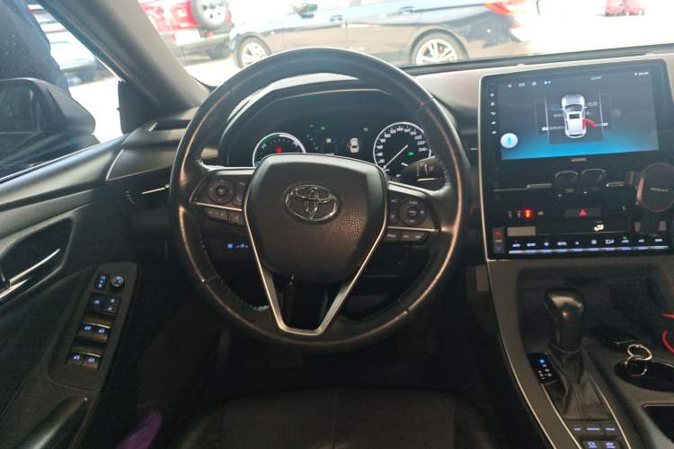 Used Toyota Avalon 2019 Dual-Engine 2.5L Luxury Edition China VI Standard