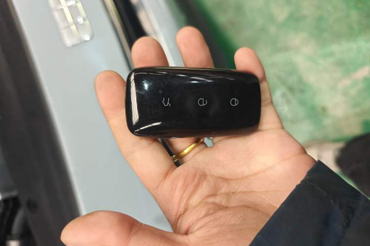 Used Geely Galaxy L6 2024 125km PLUS Dragon Edition