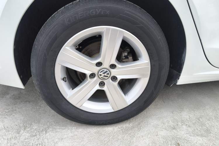 Used Volkswagen Lamando 2019 230TSI DSG Fashion Edition China VI
