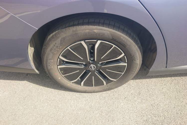 Used Nissan N6 2026 Model 180 Max Right Rear Wheel Hub