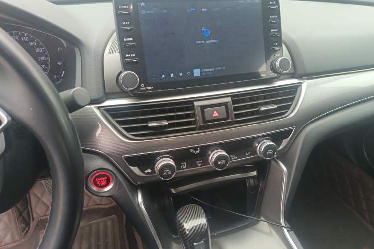 Used Honda Accord 2018 260TURBO Luxury Edition China V Emission Standard Audio And AC Panel