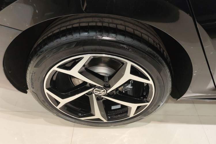 Used Volkswagen Passat 2026 Model, Outstanding 380TSI Xingkong Longteng Edition