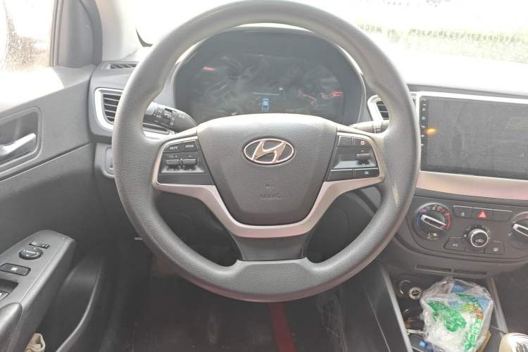 Used Hyundai Verna (new generation) 2020 1.4L Manual GLS Cool Edition
