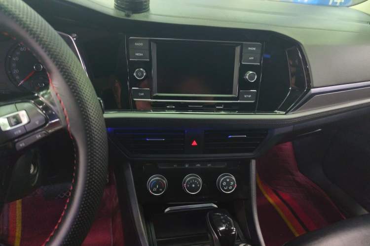 Used Volkswagen Sagitar 2019 200TSI DSG Comfort Version China VI Standard Audio And AC Panel