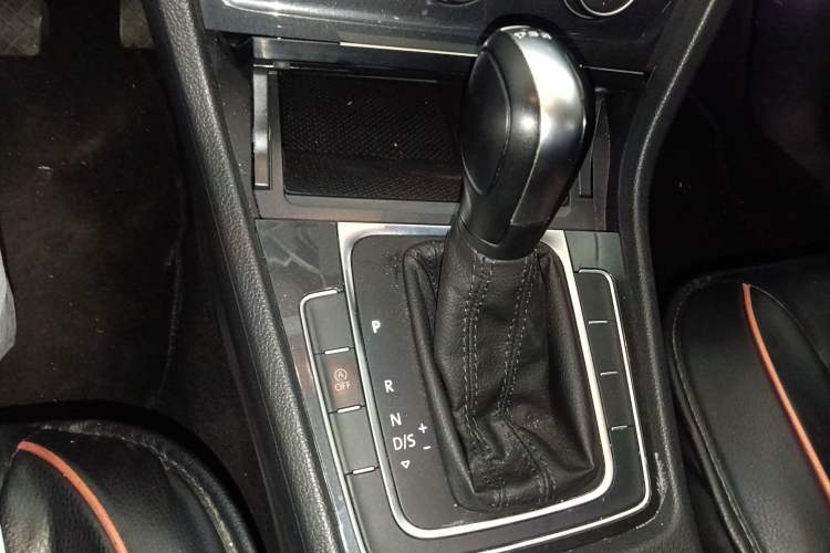 Used Volkswagen Golf 2020 200TSI DSG Comfortable and Ambitious Edition