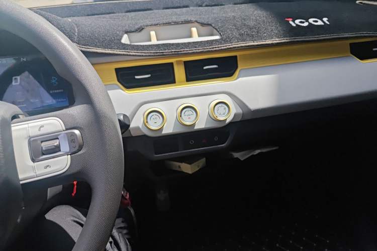 Used Chery QQ Ice Cream 2022 170km Sundae Phosphate Lithium-Ion