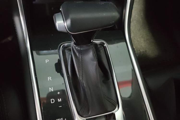 Used CHANGAN CS75 2019 280T DCT Million Edition China VI Standard Gear Lever