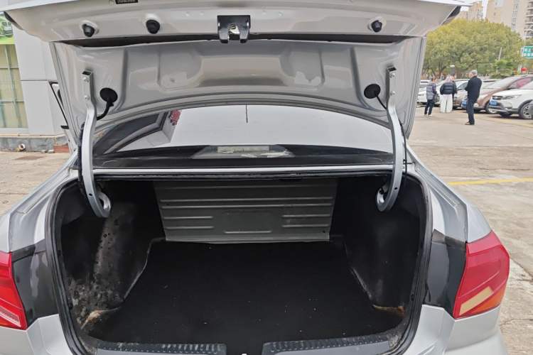 Used Volkswagen Jetta 2019 Dream Edition 1.5L Manual Fashion Version